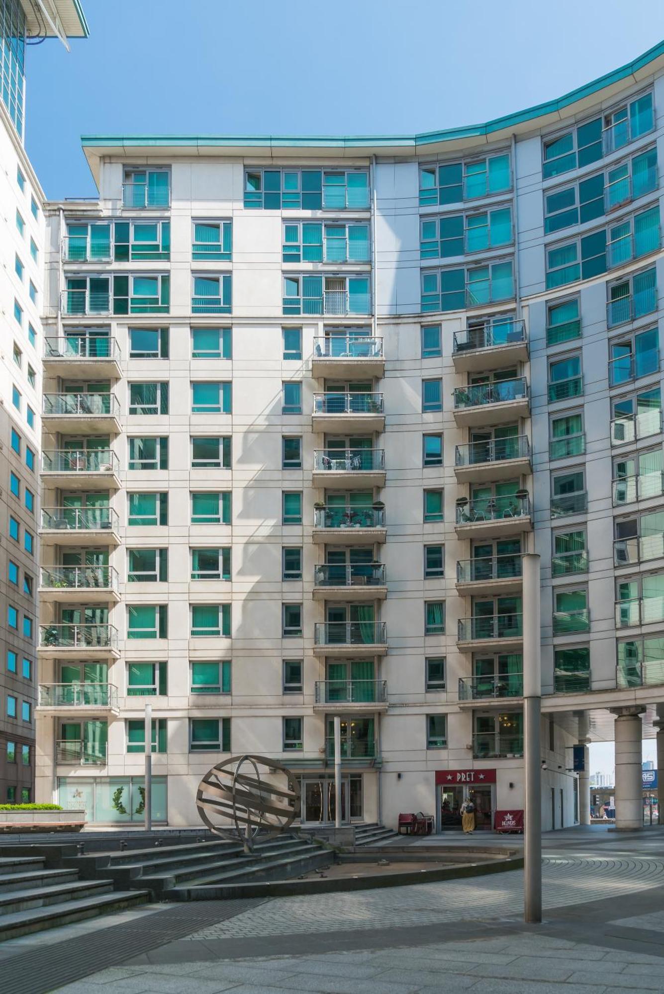 Vauxhall Luxury Manhattan Londen Buitenkant foto